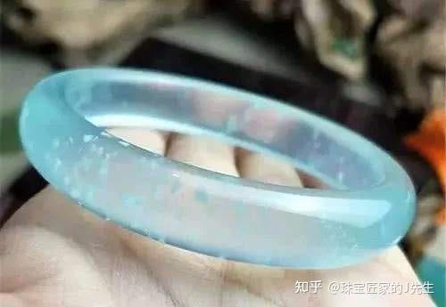 極上品 遼寧省岫岩县産 中国四大名玉 岫玉 天青凍 54.6 天然石バングル 極上品 遼寧省岫岩县産 中国四大名玉 岫玉 天青