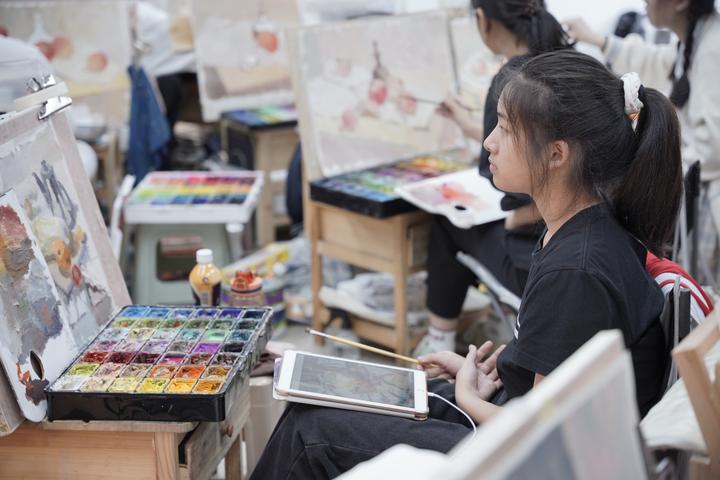 场景色彩该如何拿高分听听武汉美术高考集训画室怎么说