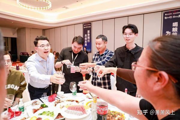 酒桌上敬酒有什么讲究?记住这6招,从此告别胡乱敬酒! - 知乎