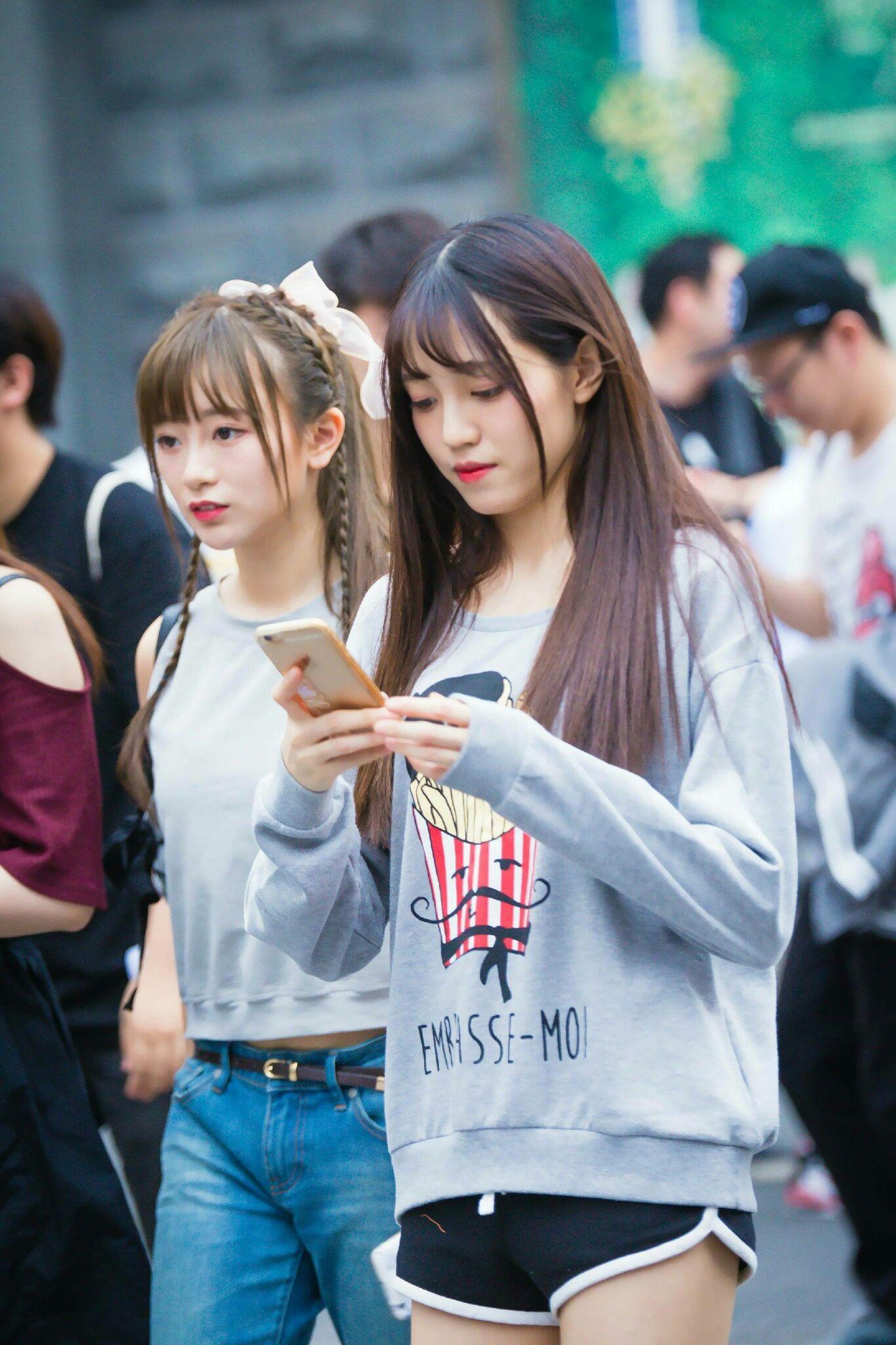 如何评价女子组合snh48,bej48在2017年5月1日下午表演的《5.