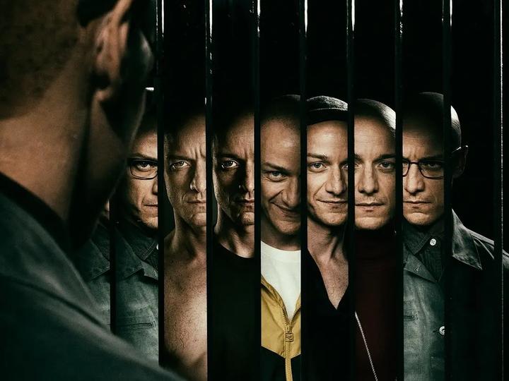 《24个比利》|站在聚光灯下,他们叫我们比利 - 知乎