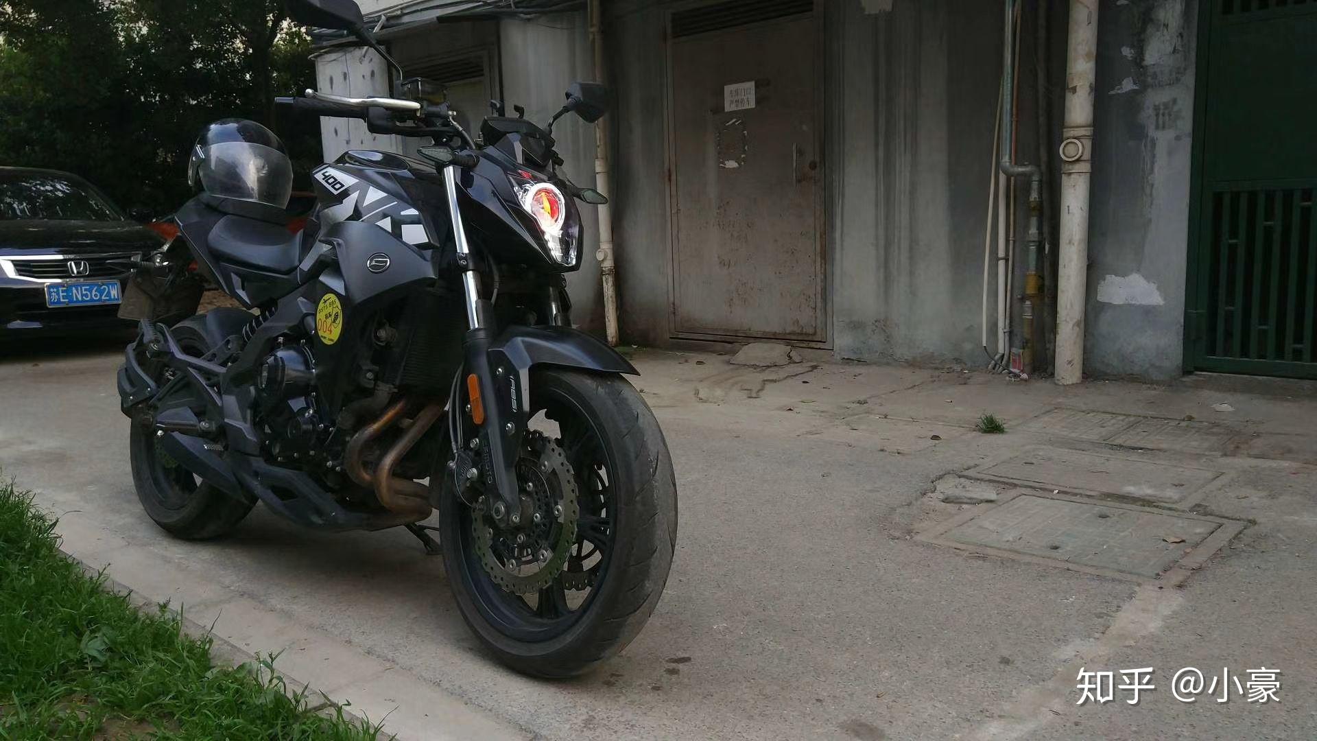 想买摩托无极500和春风400那个好一点