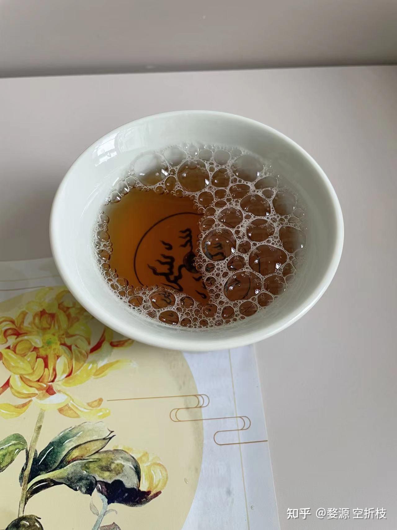 茶叶泡出来很细碎的（茶叶泡出很多碎渣怎么办） 茶叶泡出来很细碎的（茶叶泡出很多

碎渣怎么办）《茶叶泡出来有碎渣子正常吗》 茶叶资讯