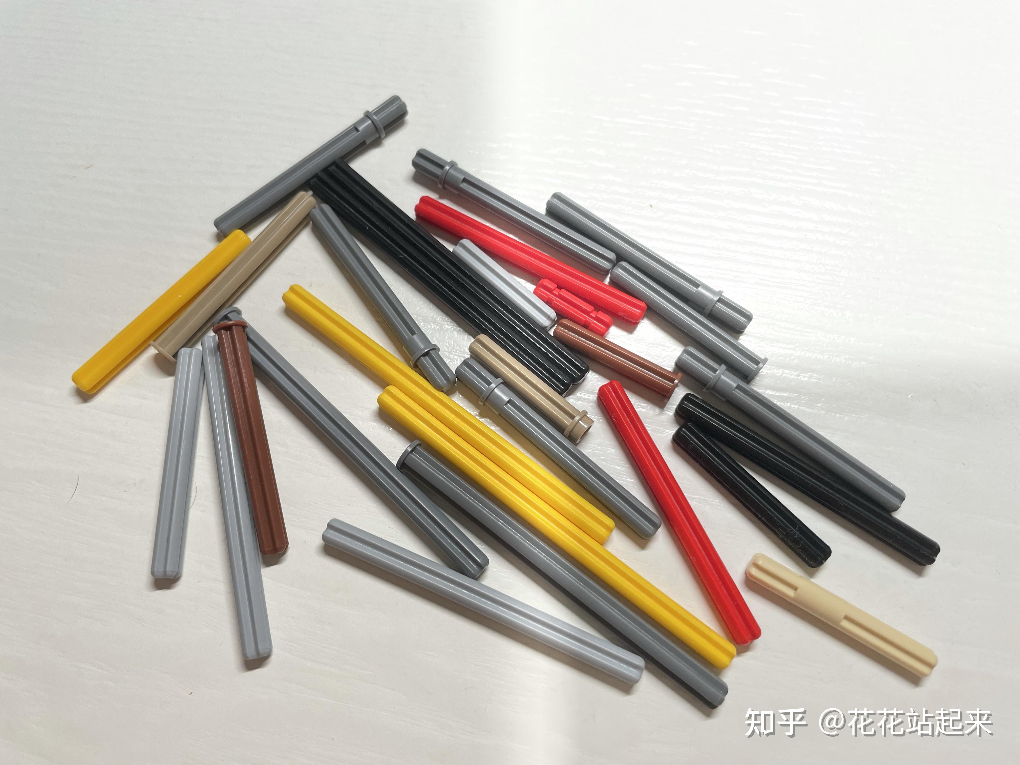 乐高十字轴的logo在哪里