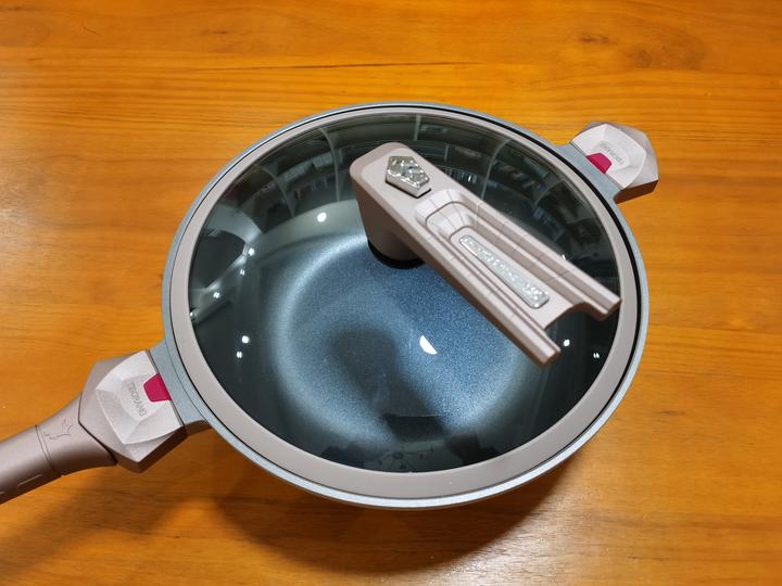 享受好“食”光——帝伯朗八合一浮雕多用锅体验 - 知乎