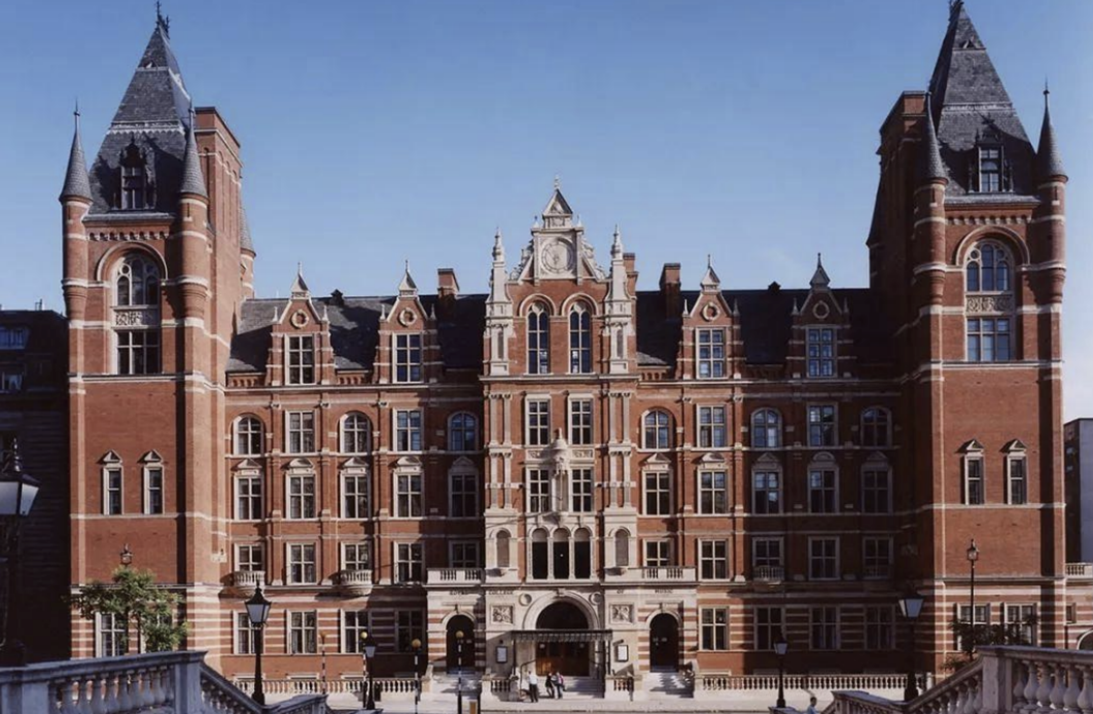 英国伦敦音乐学院暨新加坡莱佛士音乐学院