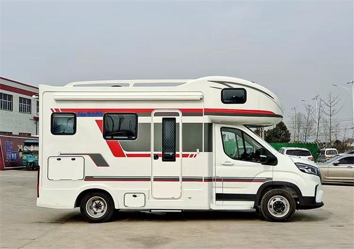 上汽大通v90c型房车定制空间大水电齐全