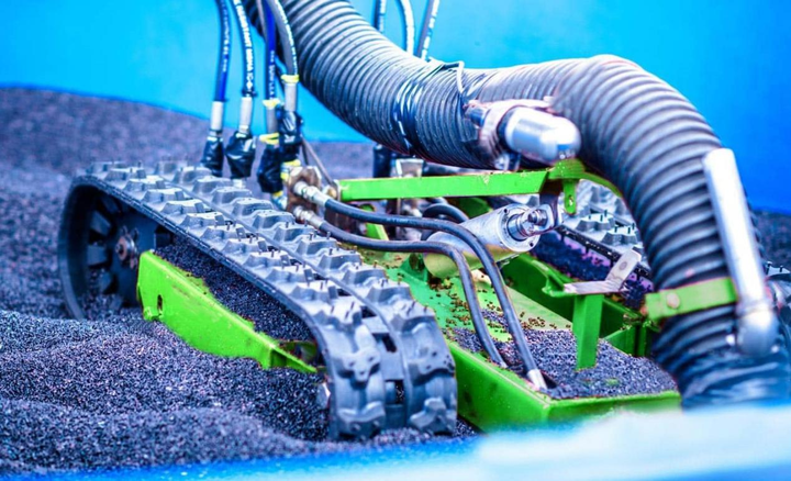 阿尔法新型清淤机器人——"黑科技"让护城河清淤更简单!