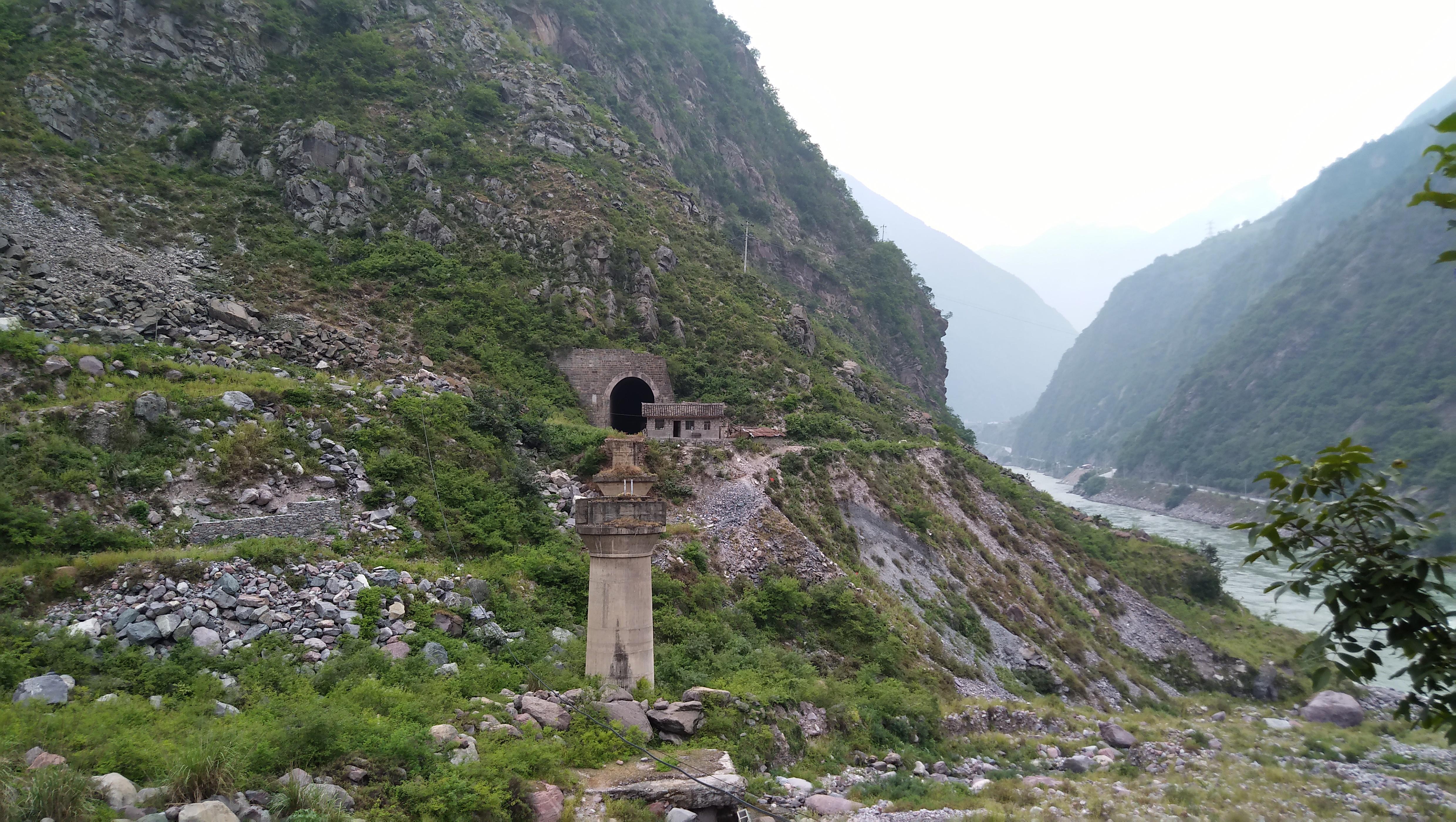 成昆铁路利子依达事故遗址寻迹断魂桥