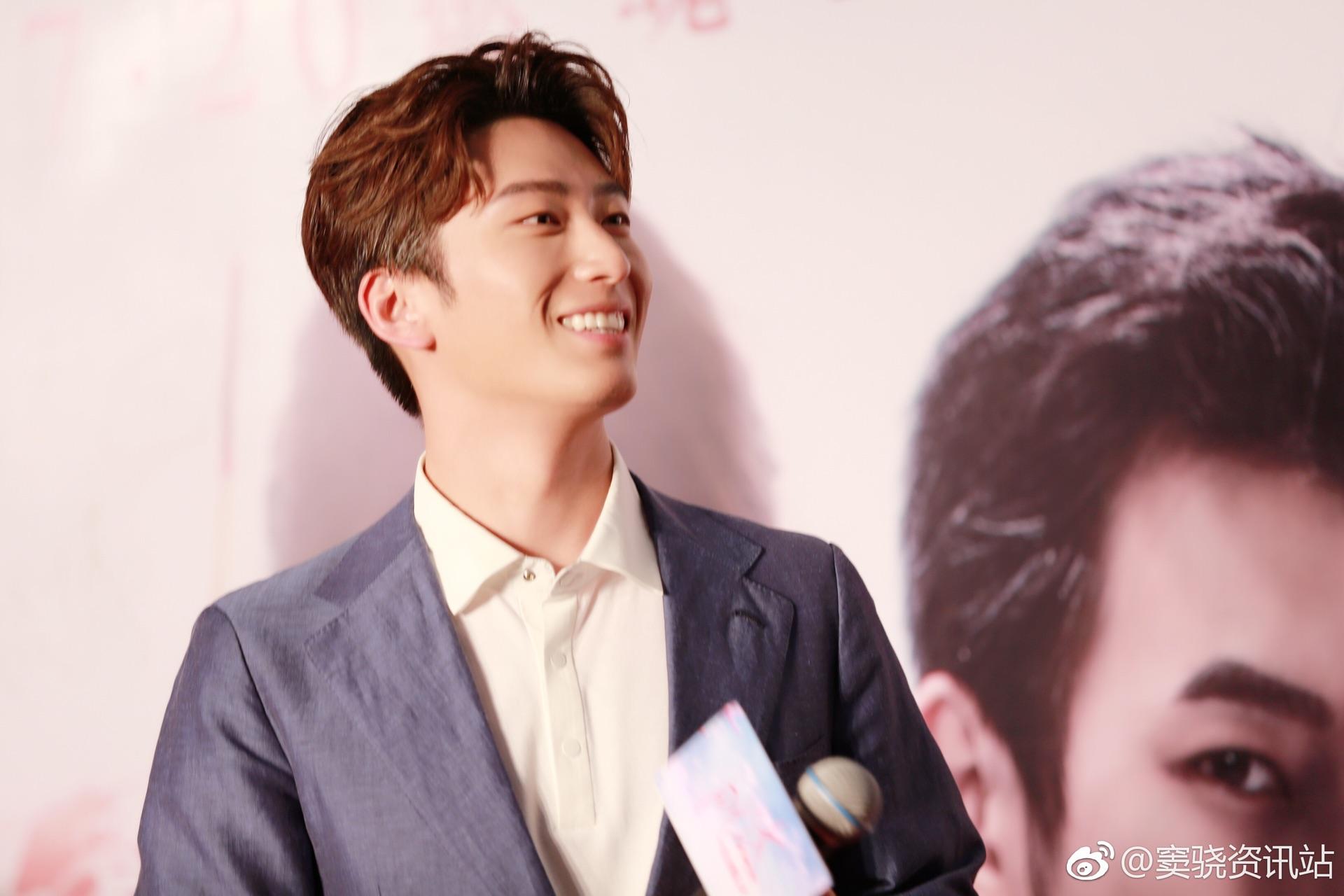 窦骁的美图或搞怪图有哪些?-窦骁帅照