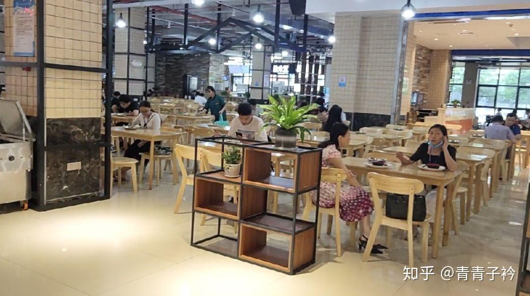 一句话描述湘潭大学的食堂有多好吃