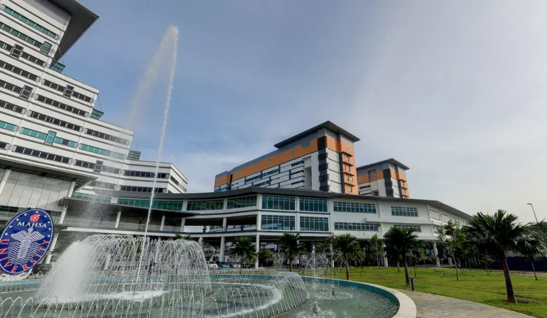 选择了马来西亚玛莎大学读一年制mba感觉网上对这所学校的介绍不是很