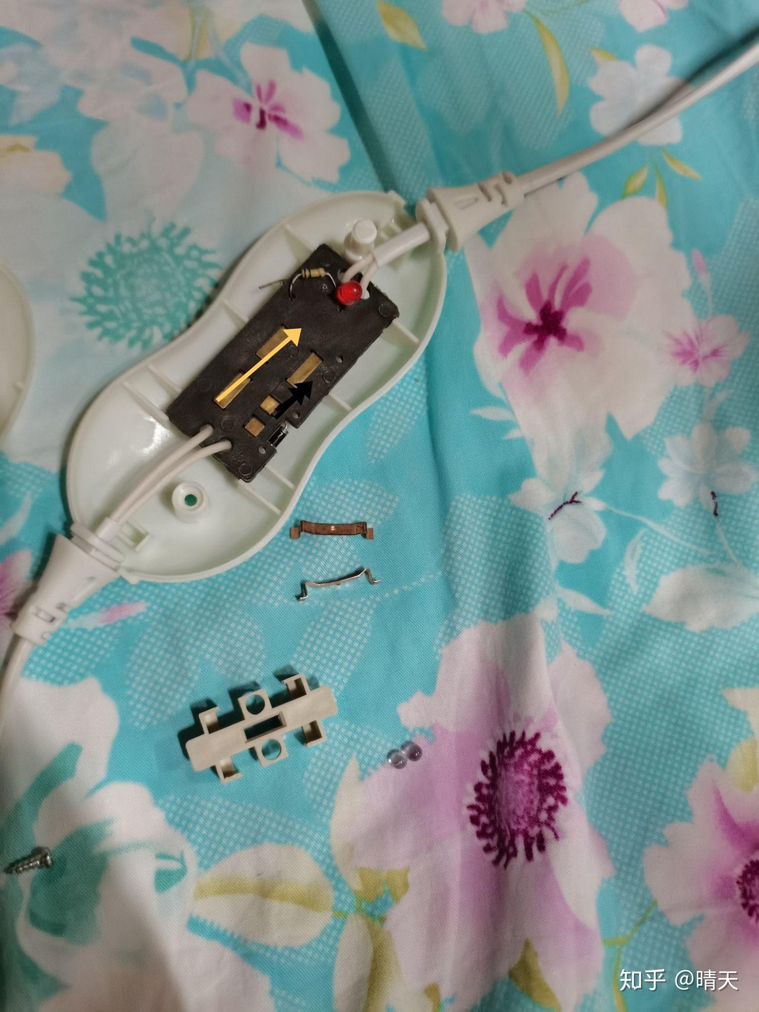 电热毯开关太紧,被我扳断了,我就把他拆开了,好多零件,有没有电器达人