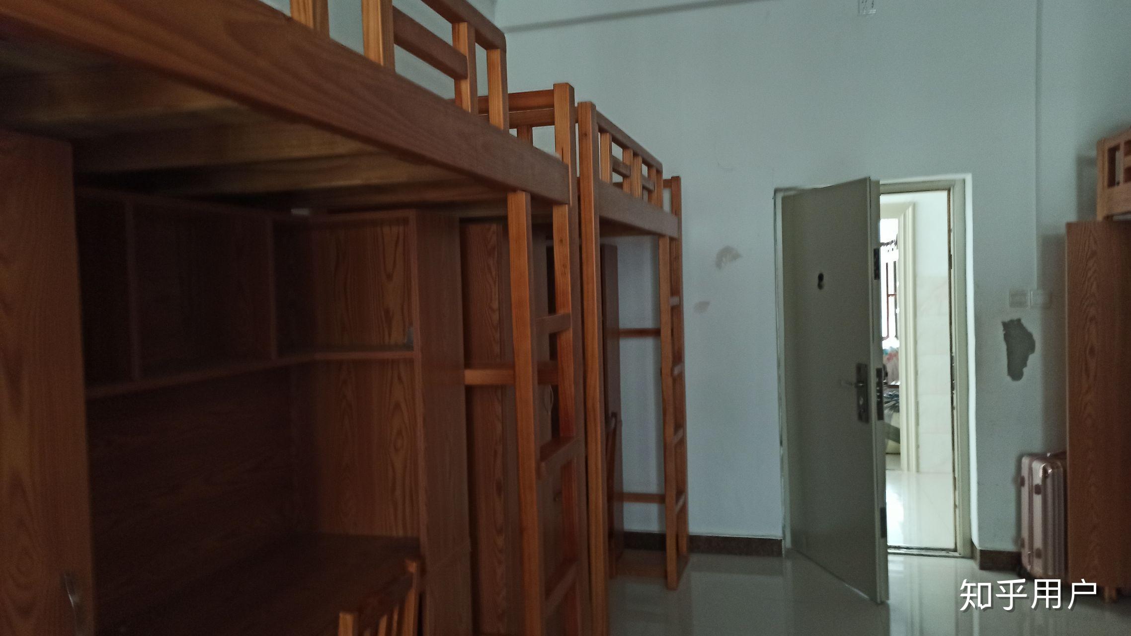 遵义十二中和十九中还有五中哪间中学好啊最好多带点校内描述录取分数