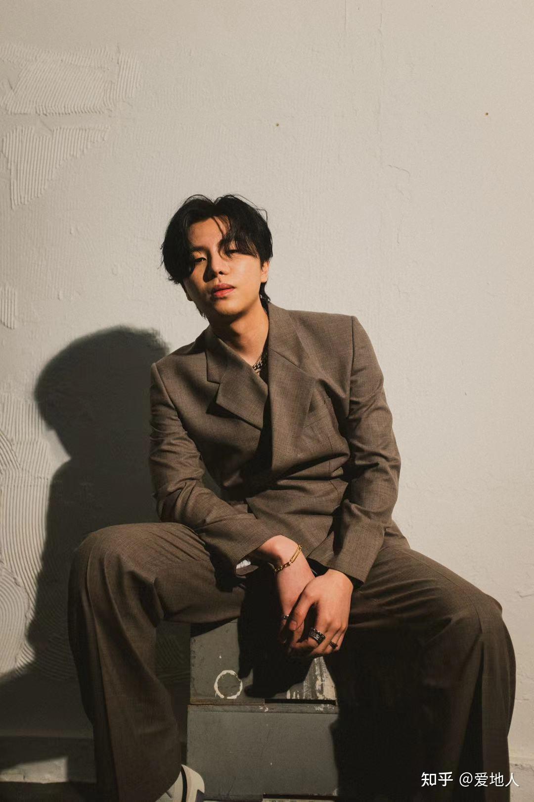 如何评价梁根荣的ep专辑adastra