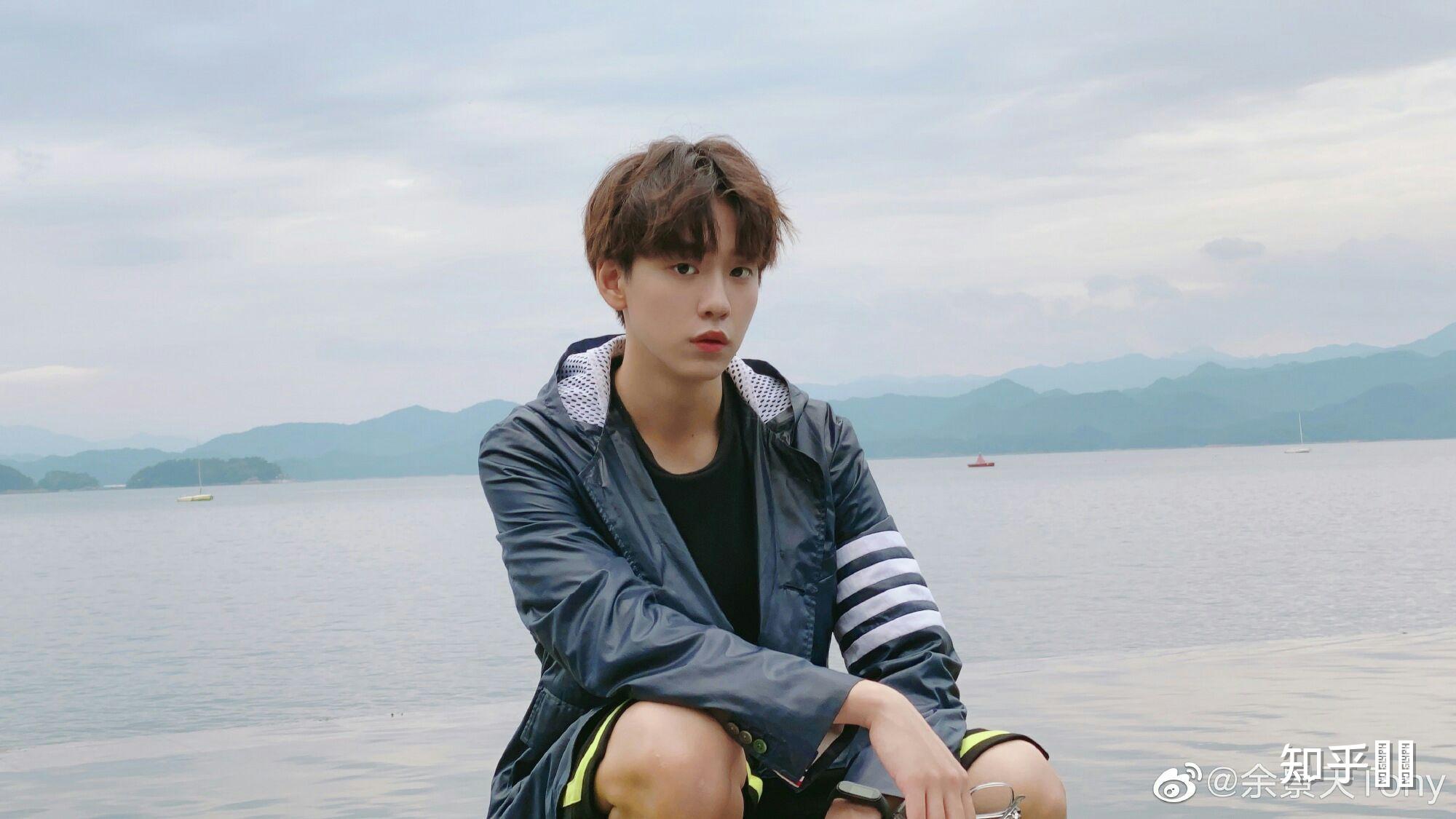 有哪些帅到爆炸的余景天照片图片壁纸? - 知乎