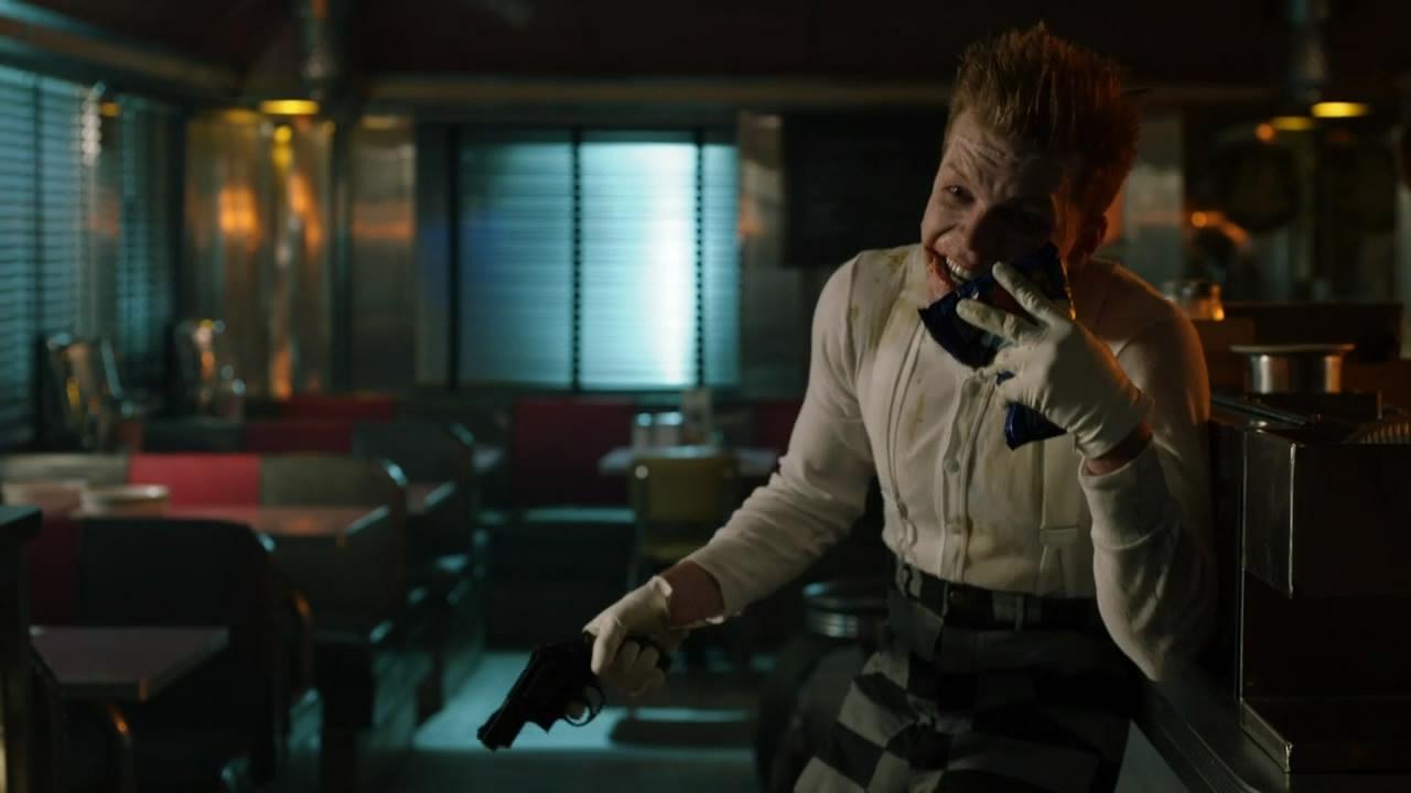 如何评价美剧哥谭市