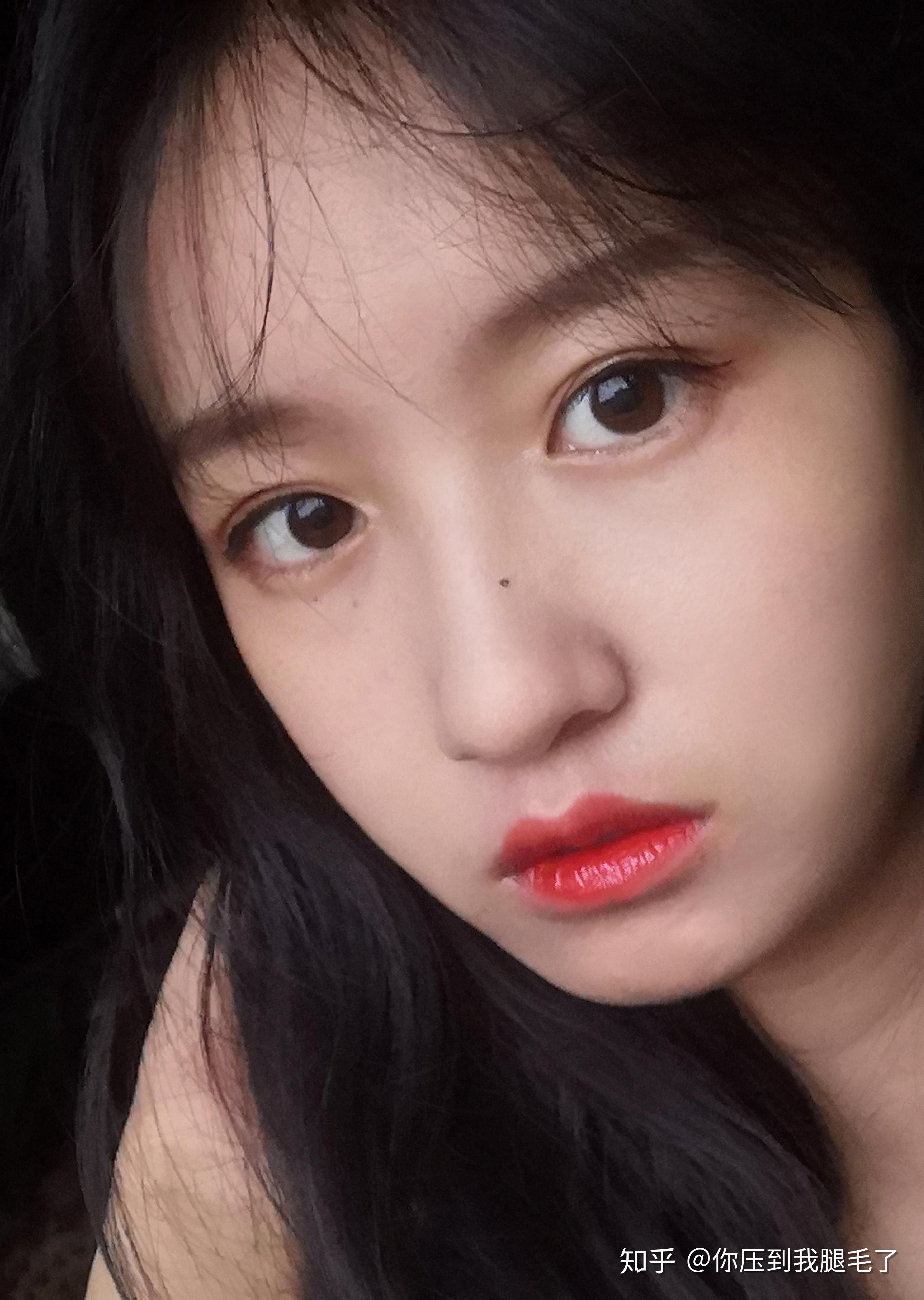 有哪些适合女生自拍的姿势