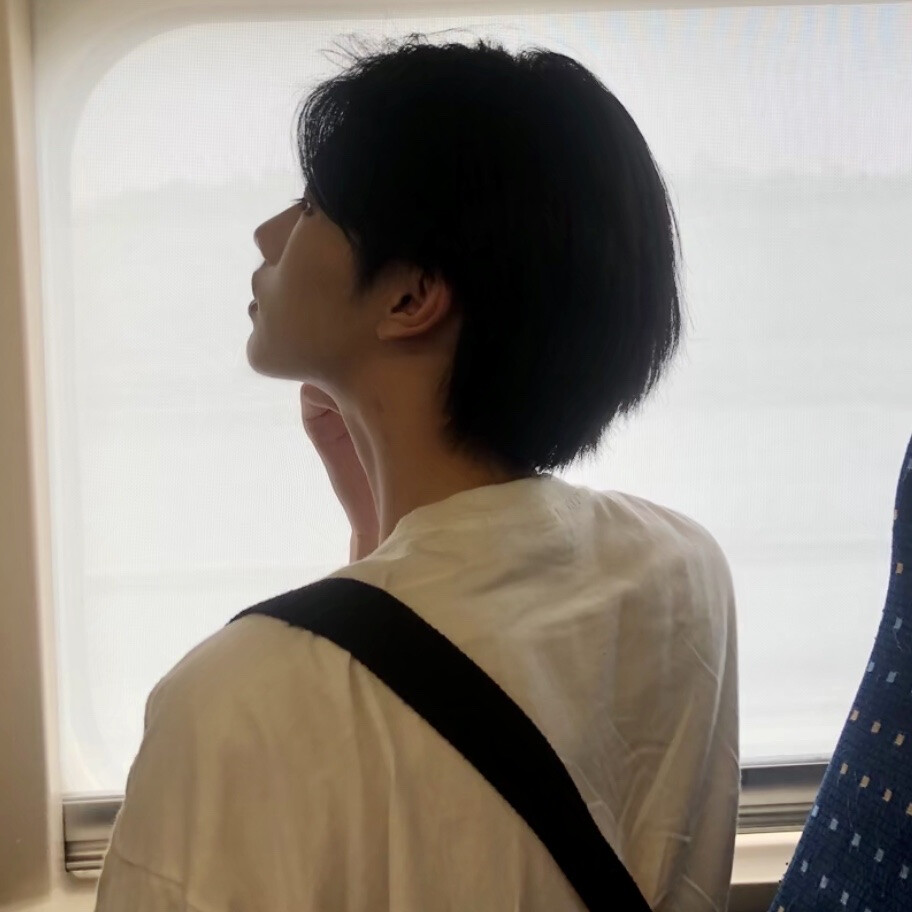 有哪些让女生一眼就心动的微信男头像? - 知乎