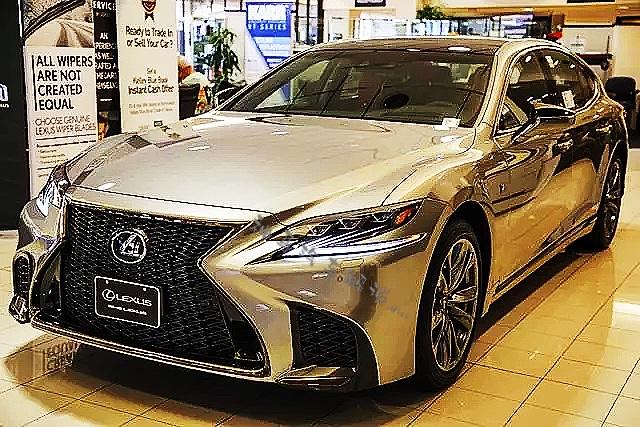 雷克萨斯LS 500 F SPORT，前脸造型非常霸气，性能范十足 - 知乎