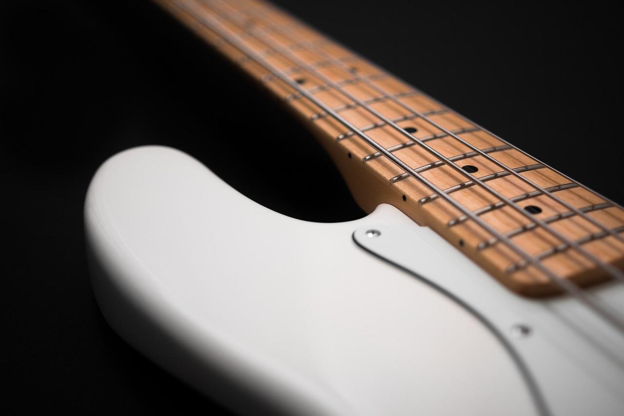 音箱高音低音怎么调