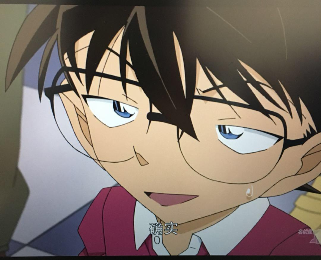 工藤宅工藤新一家的书架大约有多少本书籍