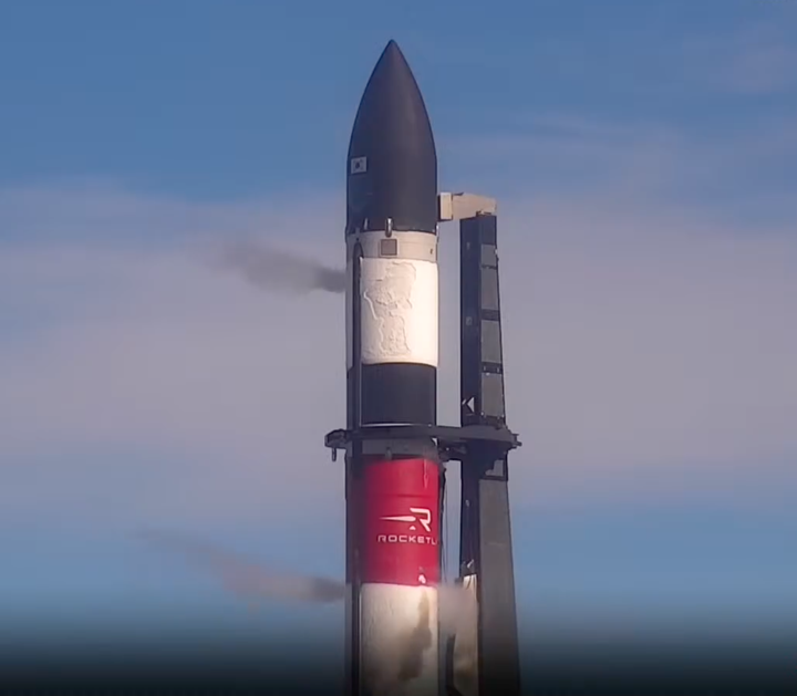 增程版电子号火箭执行超大轨道间距一箭双星发射!