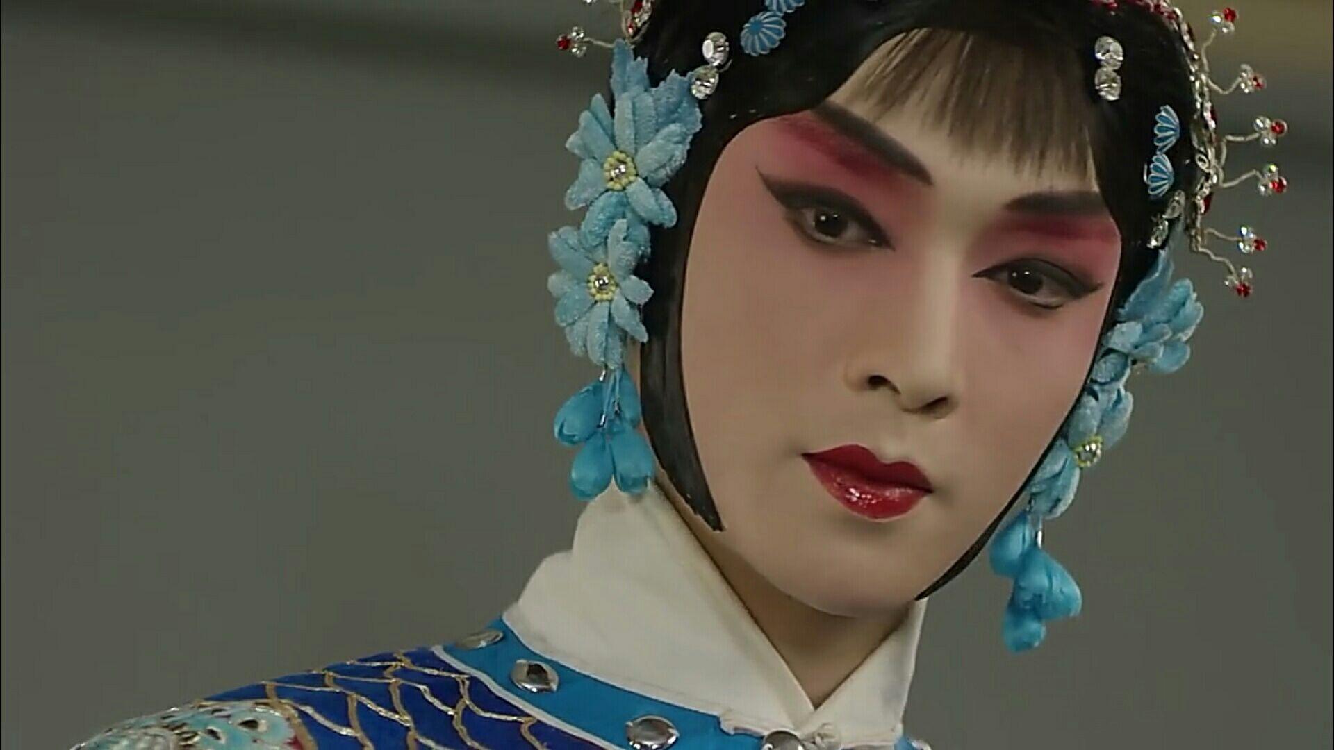 如何评价张艺兴在《老九门》"二月红"的戏装扮相? - 知乎