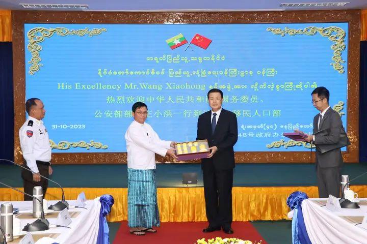 如何解读驻缅甸大使代表政府给缅甸669位留学生一年66万奖学金