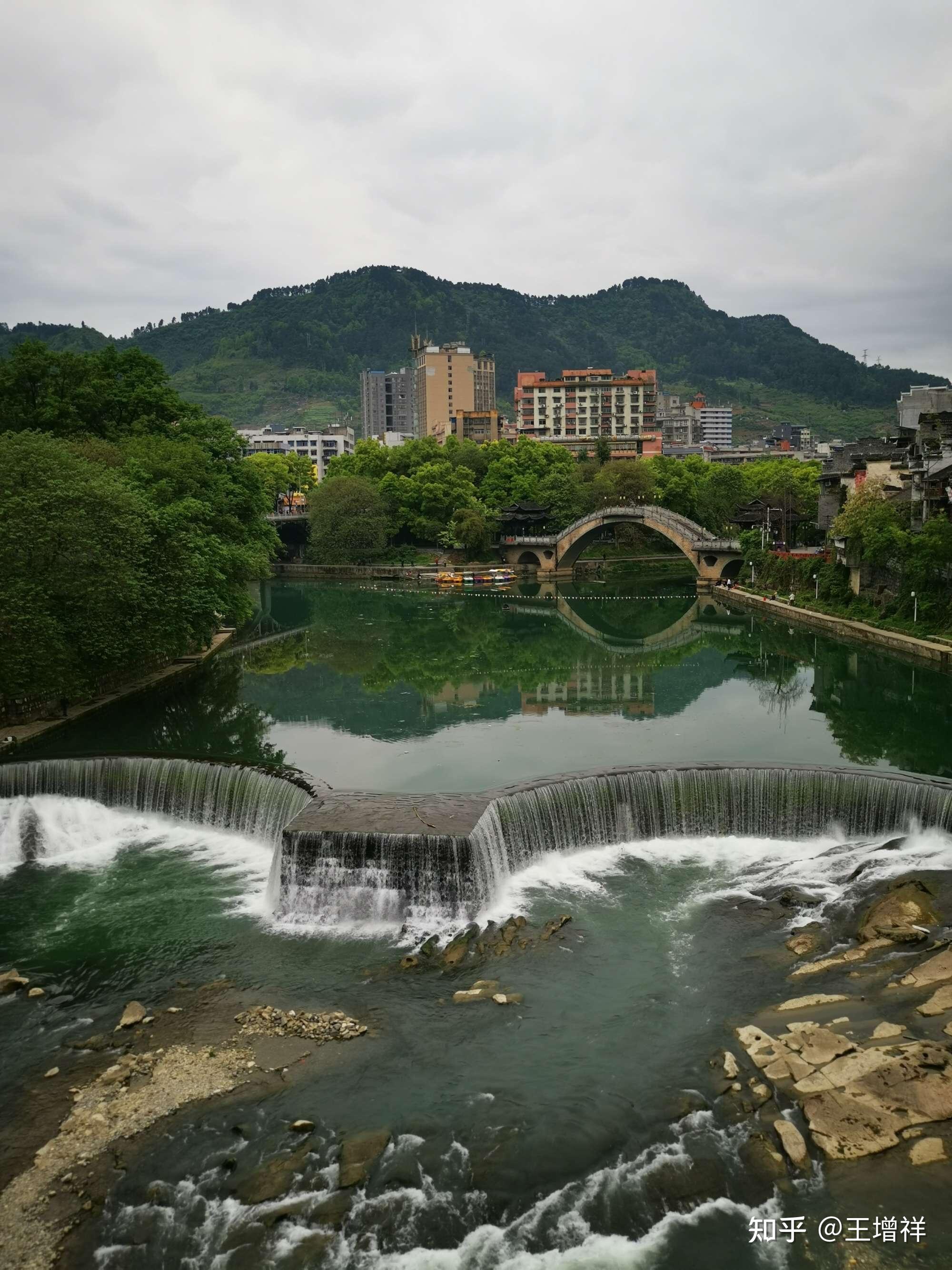 吉首市周边的旅游景点图片