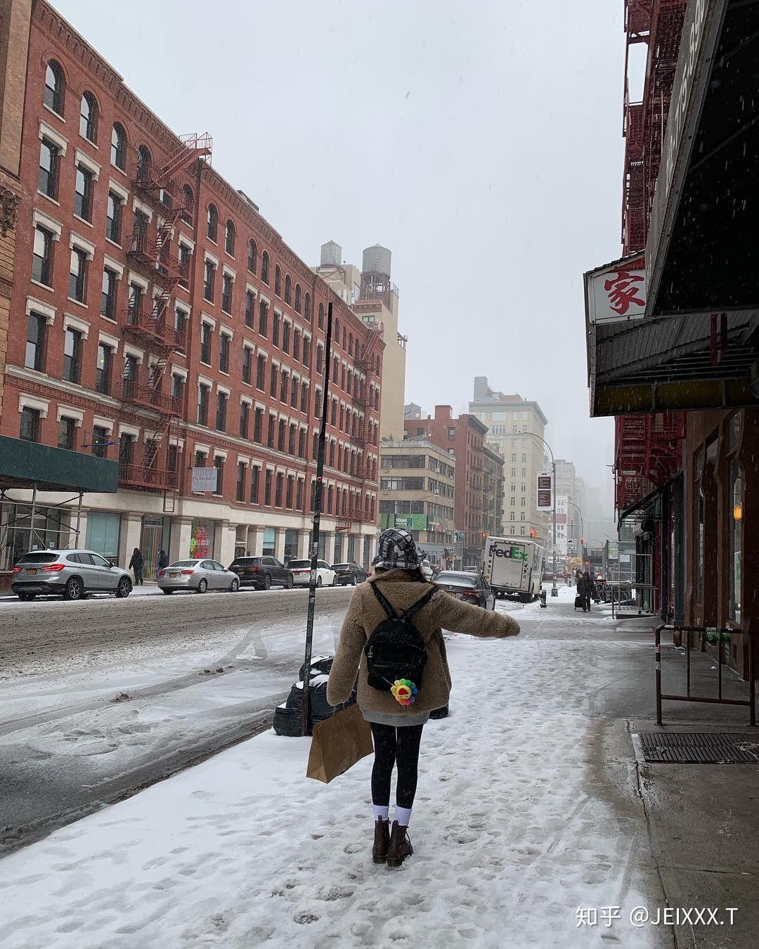 有哪些jennie的背影图片