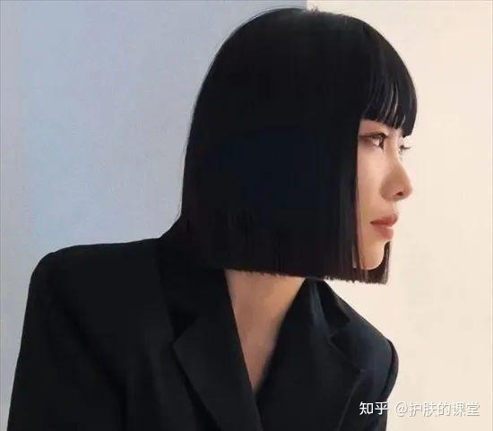 酷炫清爽一刀切短发,自带高级感的发型 - 知乎