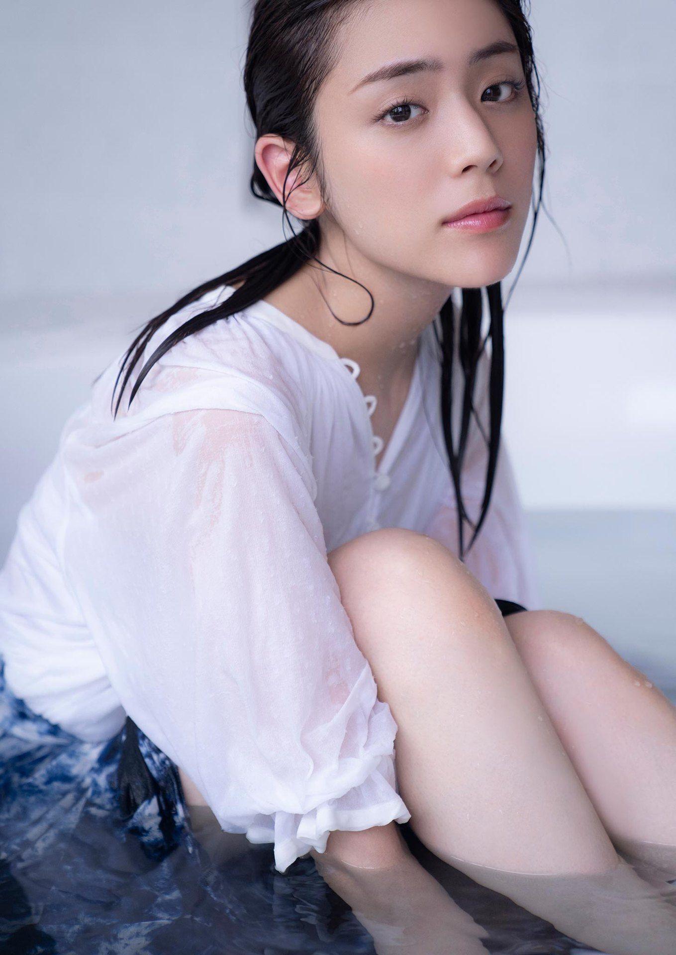 「绝世美女」都有什么特点? - 知乎