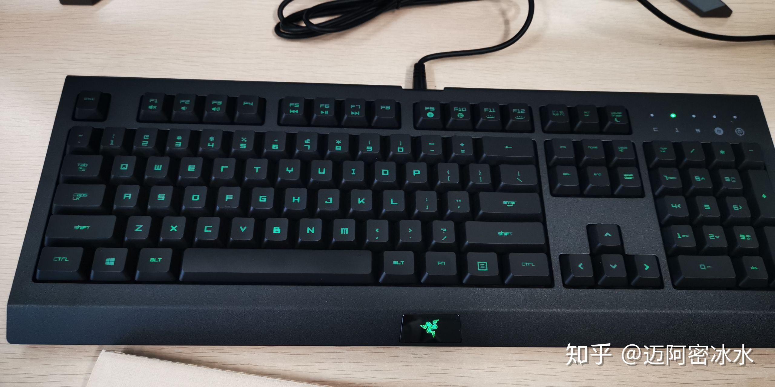 如何评价razer萨诺狼蛛幻彩专业版rgb背光灯薄膜游戏键盘