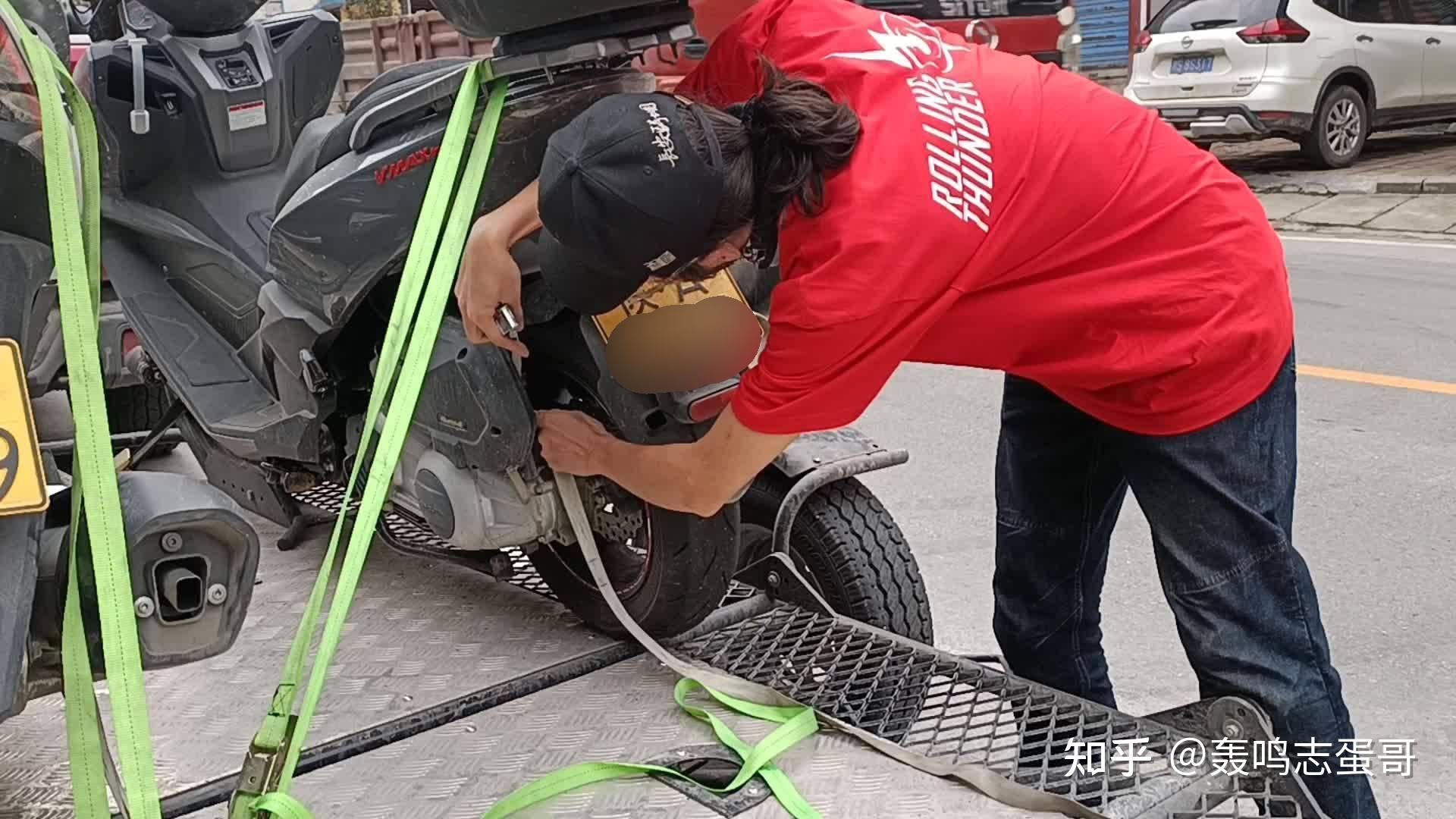 如何把哈雷戴维森摩托车绑在拖车上? - 知乎