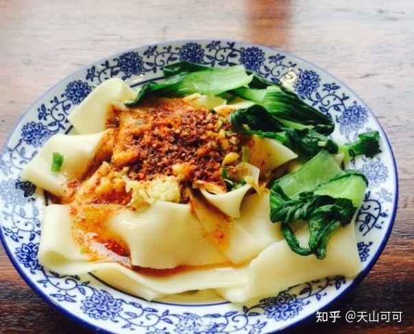 biangbiang面和油泼面的区别?哪种好吃? - 知乎