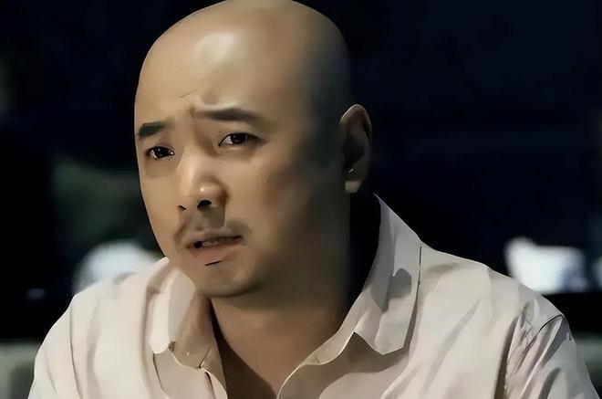 开茶叶店的老板脱发剃光头好不好