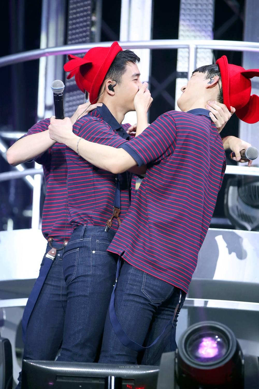 茶蛋exo在演唱会上有哪些可爱的细节