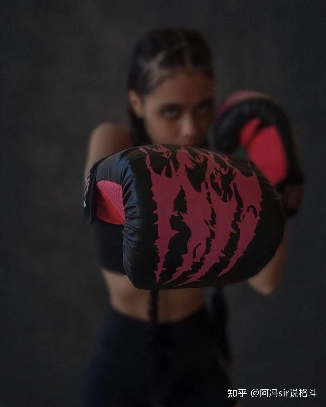 关于实战闭眼，难倒无数格斗汉~ - 知乎