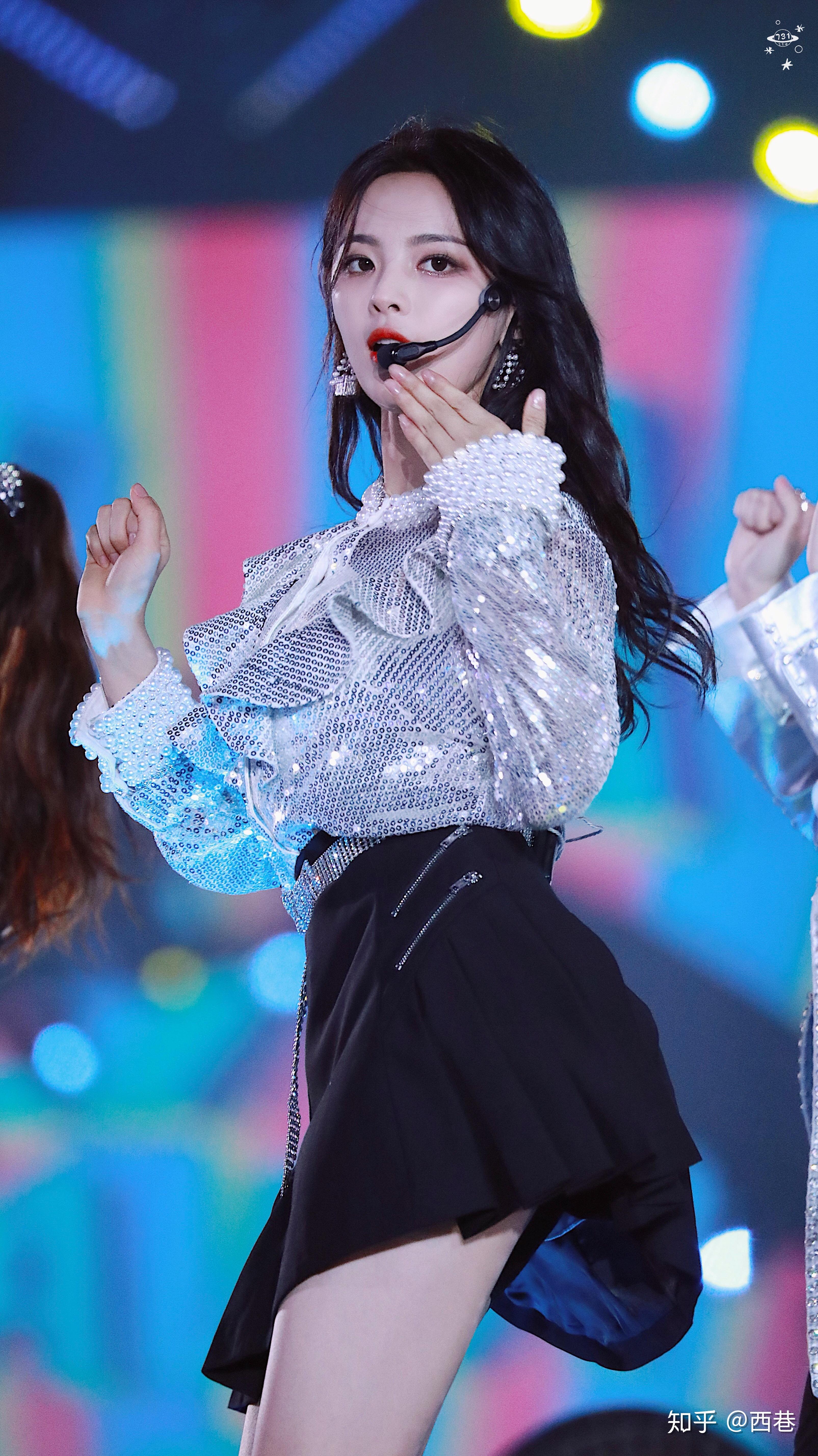 如何评价杨超越在湖南卫视2020跨年演唱会上的表现?