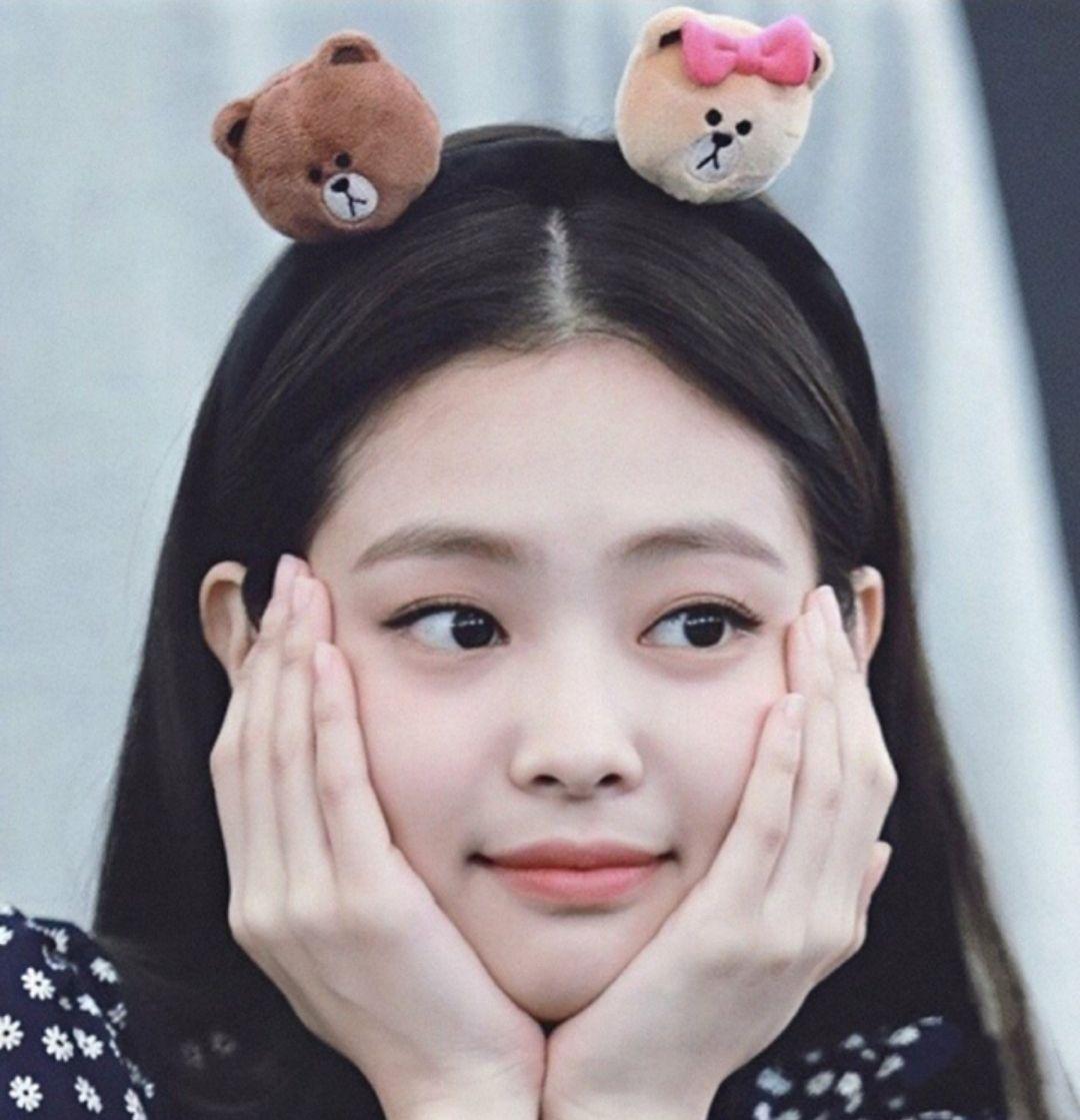 有没有blackpink成员金珍妮适合作头像的照片