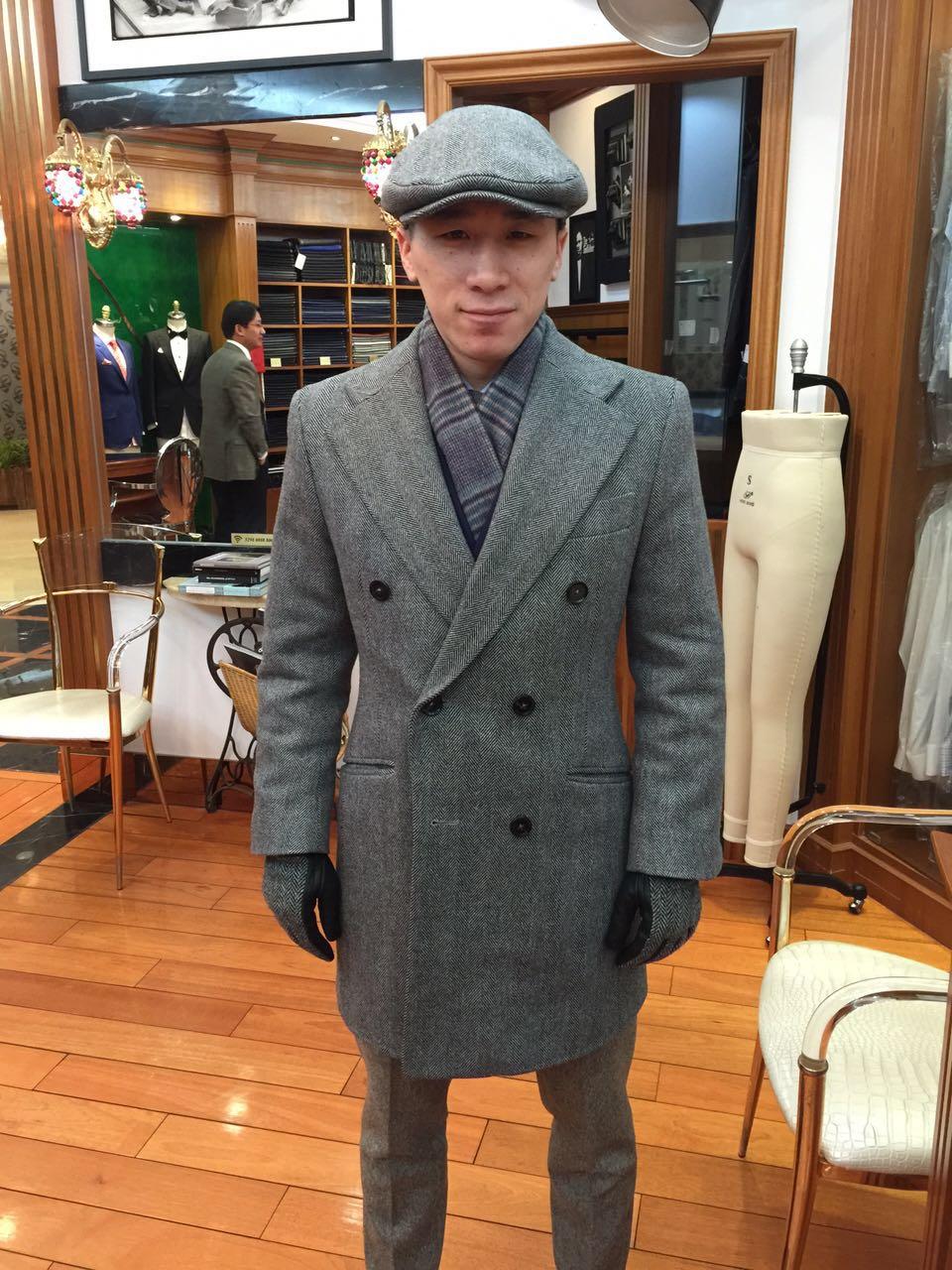 穿西装可以戴帽子吗?如果可以 戴那种比较靠谱? - 知乎