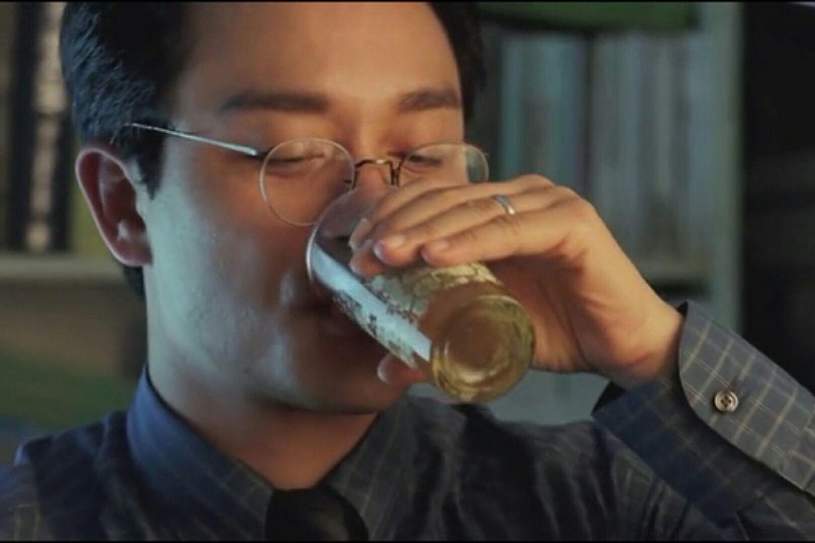 有没有张国荣的局部壁纸