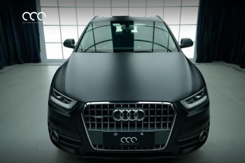 奥迪q3汽车贴膜漫彩改色膜亚光黑