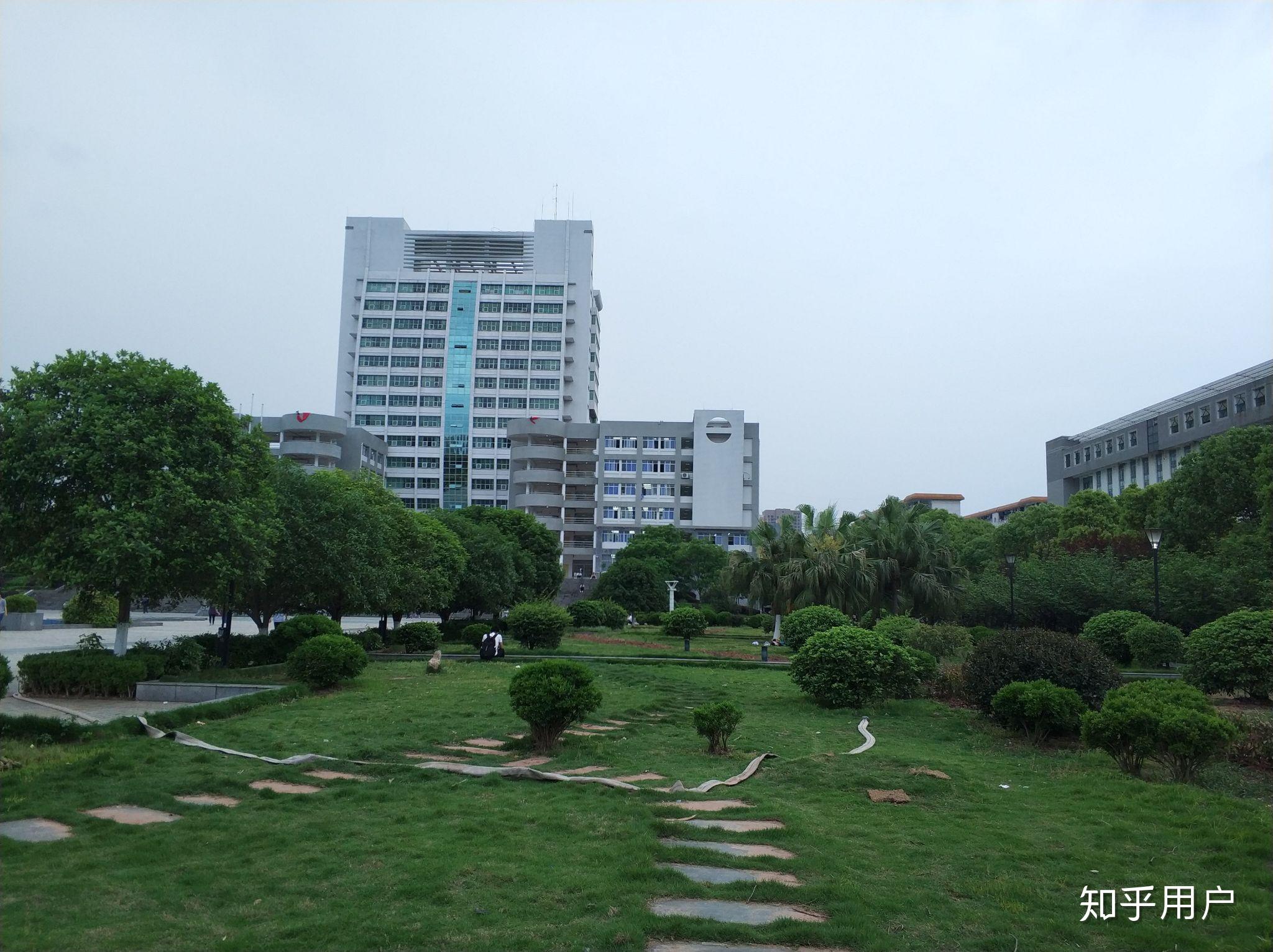 南山大学船山学院图片