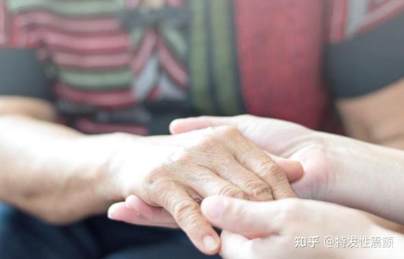 怎么判断自己的手抖是不是特发性震颤 - 知乎