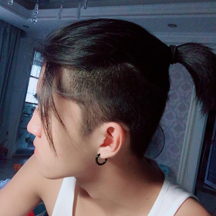 67 写回答 登录/注册 发型 发型设计 男生发型 男生长发扎辫子好吗?