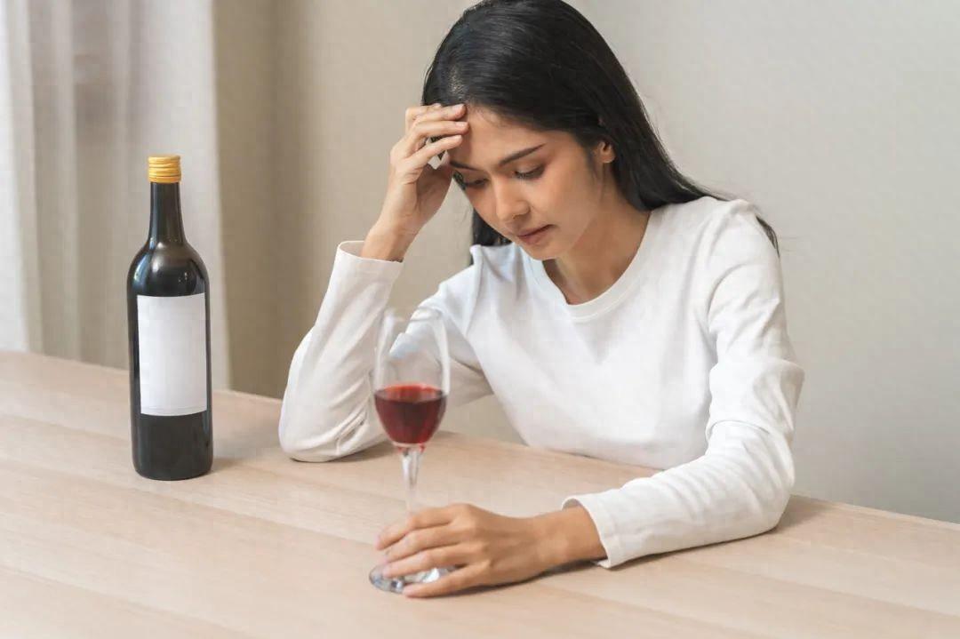 女性更容易醉酒?背后有更多惊人的真相 - 知乎