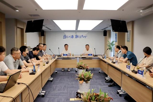 河套酒业集团董事长严伟到访中国汇融共话合作与发展