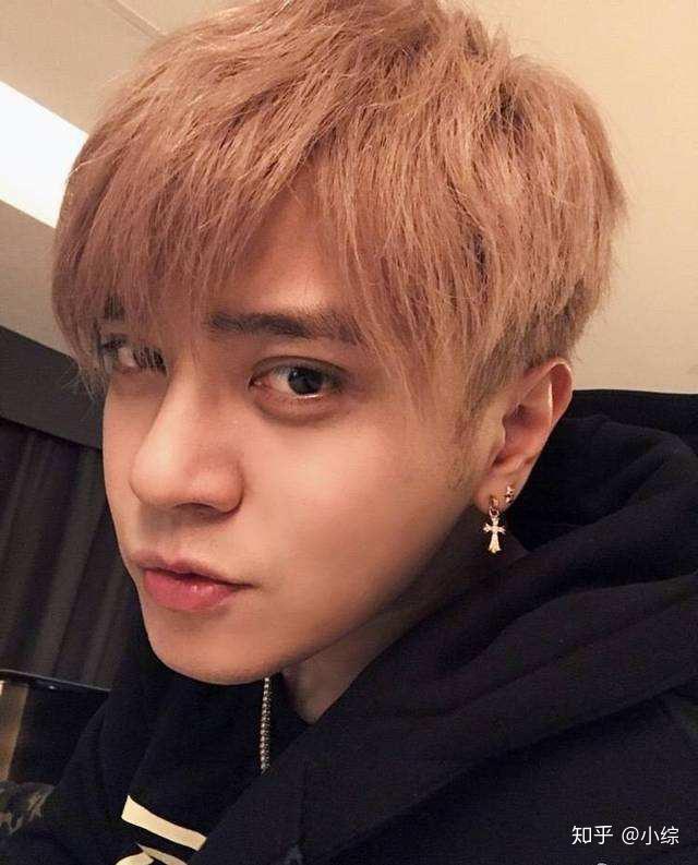 男生有卧蚕是一种怎样的体验?